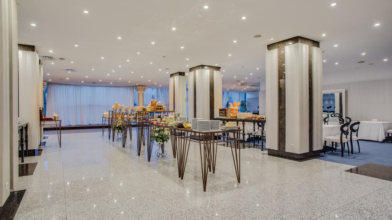 Intourist Hotel Zaporizhia Exterior photo