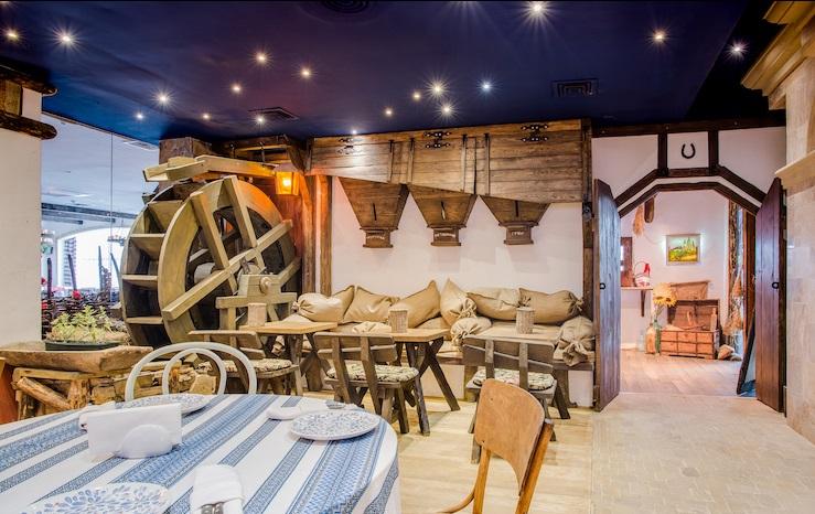 Intourist Hotel Zaporizhia Exterior photo